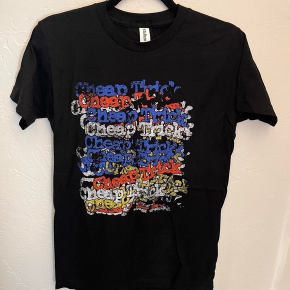 Cheap Trick 2022 Tour T-Shirt Rock Band Concert Graphic Tee 0051/0077 - Picture 1 of 2